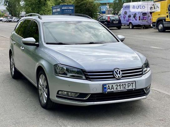 Volkswagen Passat 2011г. в рассрочку