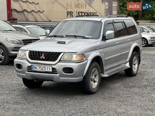 Mitsubishi Pajero sport                    2005г. в рассрочку