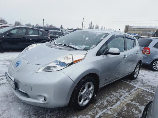 Nissan Leaf                            2013г. в рассрочку