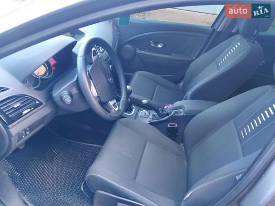 Renault Megane
                          2011г. в рассрочку