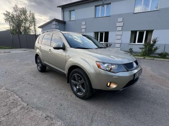 Mitsubishi Outlander                       2007г. в рассрочку
