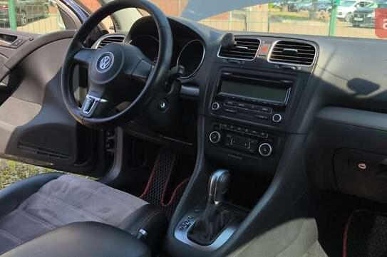 Volkswagen Golf                            2011г. в рассрочку