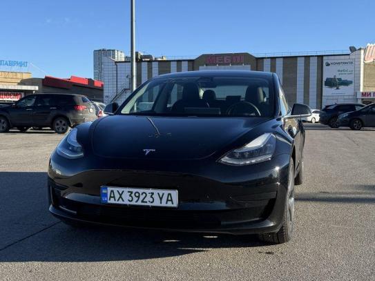 Tesla Model 3                         2019г. в рассрочку