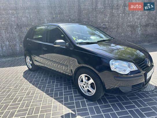 Volkswagen Polo
                            2008г. в рассрочку