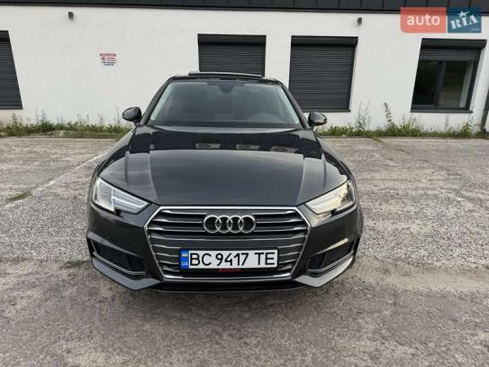 Audi A4                              2018г. в рассрочку