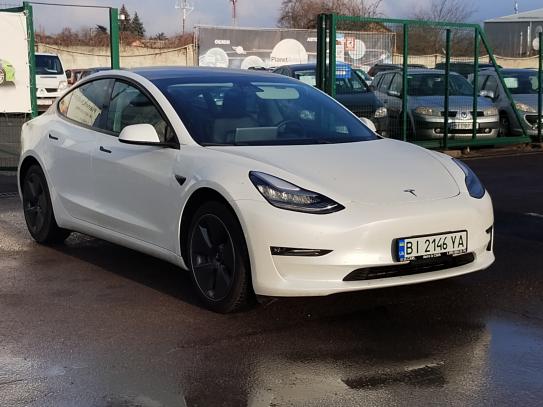 Tesla Model 3                         2020г. в рассрочку