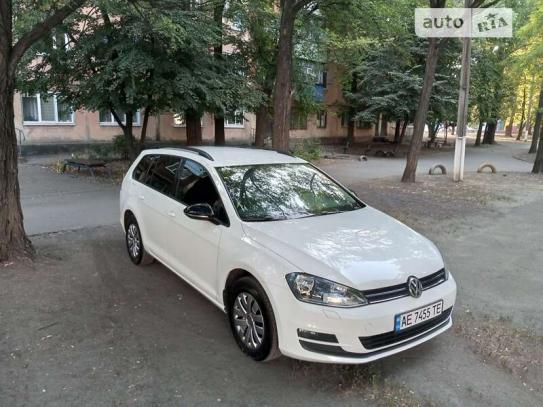 Volkswagen Golf 2013г. в рассрочку