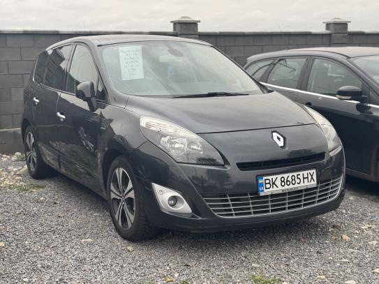 Renault Scenic 2011г. в рассрочку