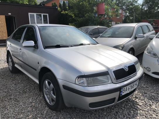 Skoda Octavia tour                    2006г. в рассрочку