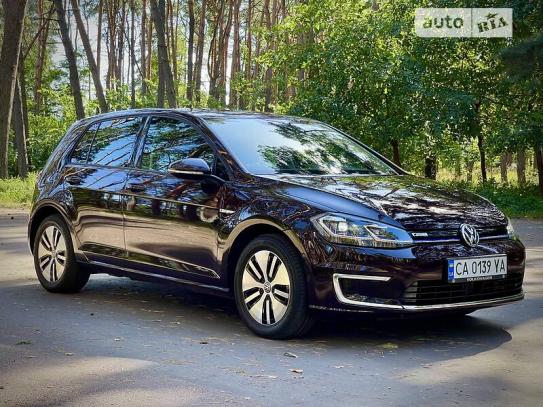 Volkswagen E-golf
                          2017г. в рассрочку
