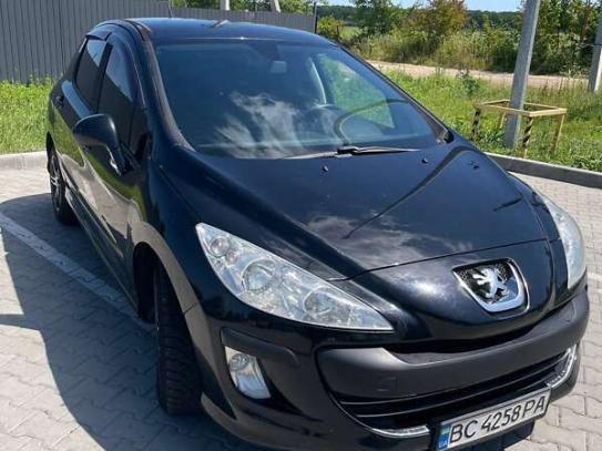 Peugeot 308                             2008г. в рассрочку