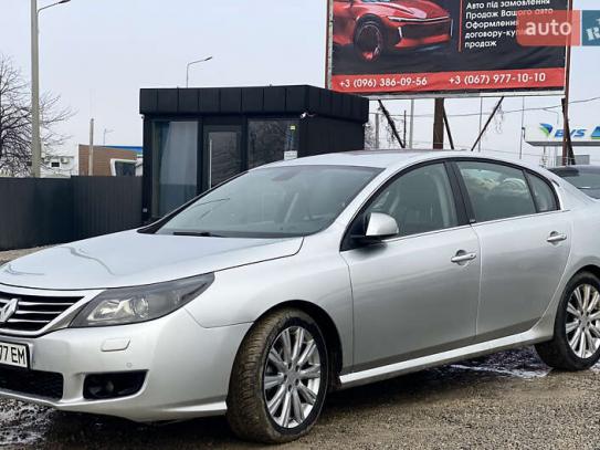 Renault Latitude
                        2011г. в рассрочку