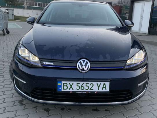 Volkswagen E-golf
                          2016г. в рассрочку