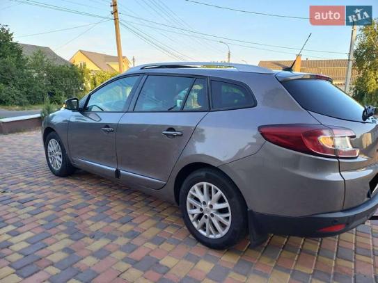 Renault Megane 2013г. в рассрочку