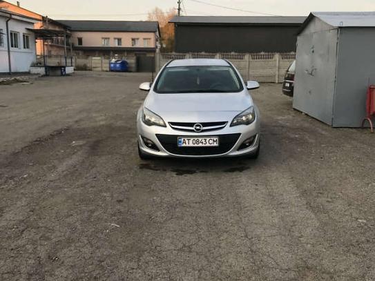 Opel Astra                           2013г. в рассрочку