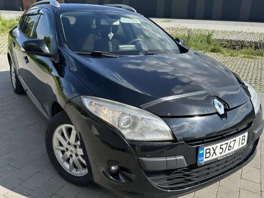 Renault Megane                          2011г. в рассрочку
