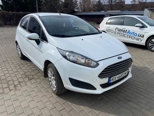 Ford Fiesta                          2016г. в рассрочку