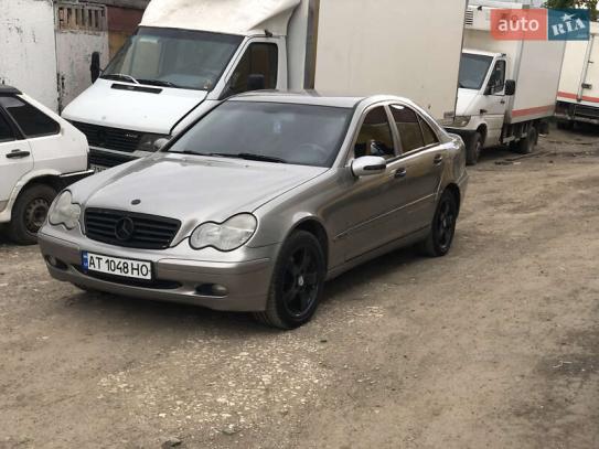 Mercedes-benz C-class                         2003г. в рассрочку
