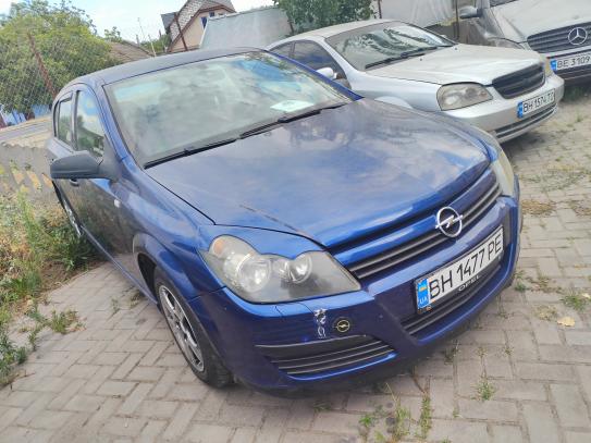 Opel Astra 2004г. в рассрочку