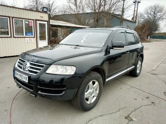 Volkswagen Touareg                         2005г. в рассрочку