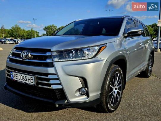 Toyota Highlander                      2019г. в рассрочку
