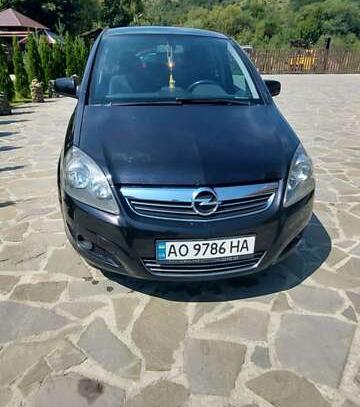 Opel Zafira 2011г. в рассрочку