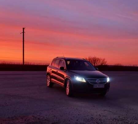 Volkswagen Tiguan                          2009г. в рассрочку