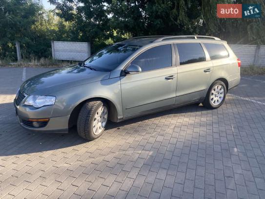 Volkswagen Passat
                          2006г. в рассрочку