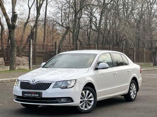 Skoda Superb                          2014г. в рассрочку