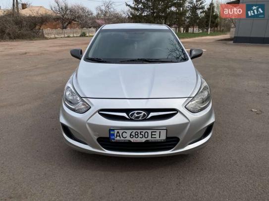 Hyundai Accent 2011г. в рассрочку