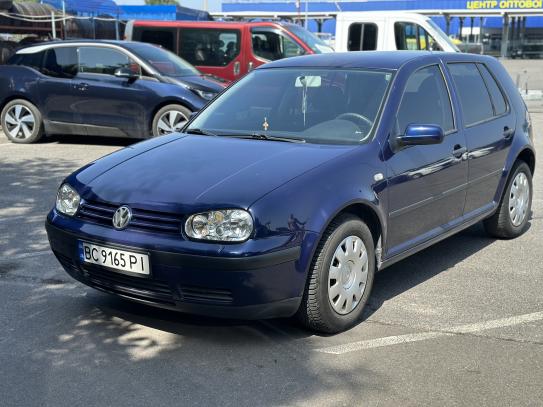 Volkswagen Golf 2002р. у розстрочку