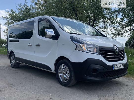 Renault Trafic 2017р. у розстрочку