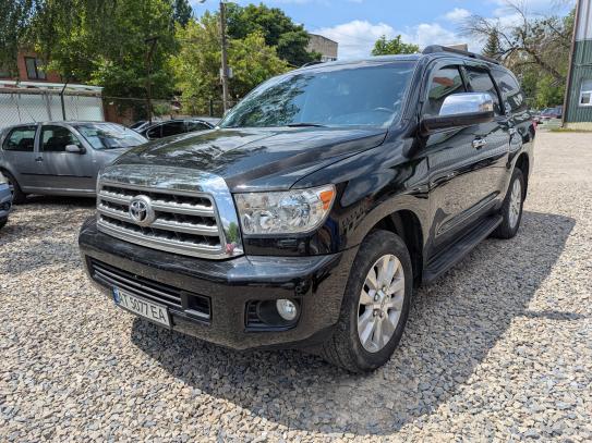 Toyota Sequoia
                         2013г. в рассрочку