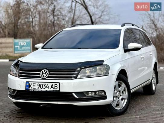 Volkswagen Passat 2011р. у розстрочку