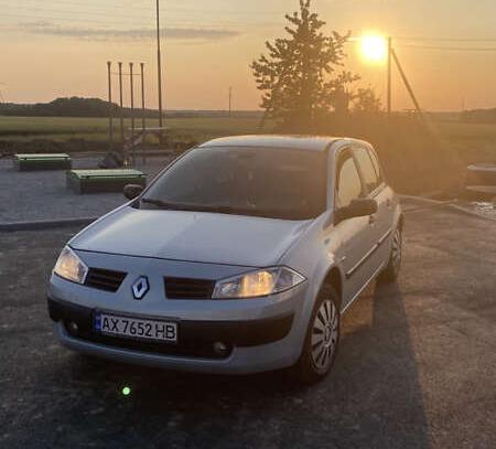 Renault Megane                          2003г. в рассрочку