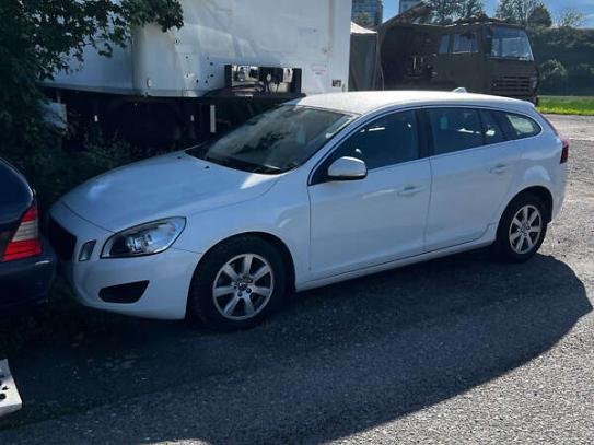 Volvo V60 2012р. у розстрочку