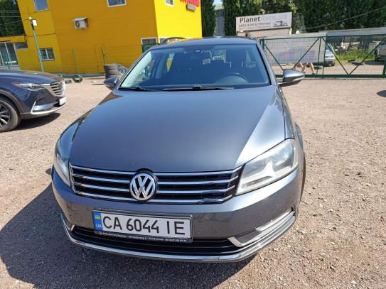 Volkswagen Passat                          2012г. в рассрочку
