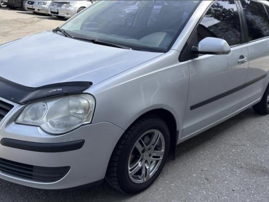 Volkswagen Polo
                            2007г. в рассрочку