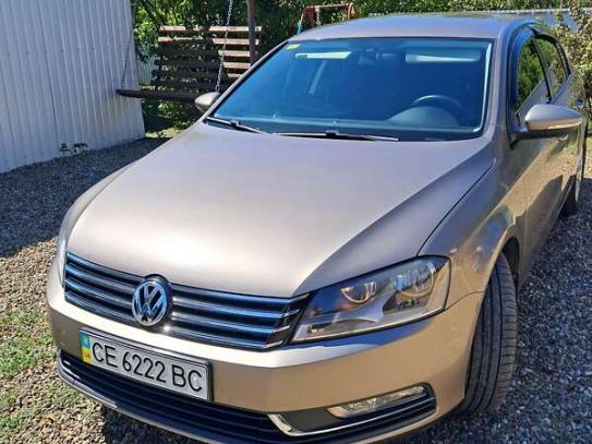 Volkswagen Passat 2012р. у розстрочку