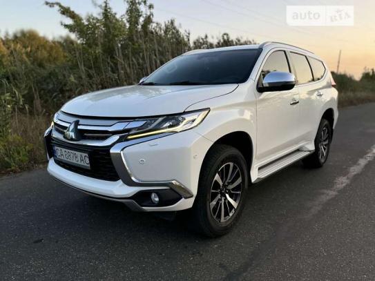 Mitsubishi Pajero sport 2017г. в рассрочку