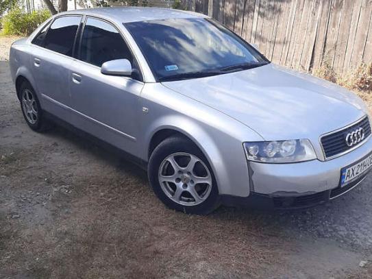 Audi A4 2000р. у розстрочку