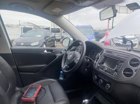 Volkswagen Tiguan                          2012г. в рассрочку