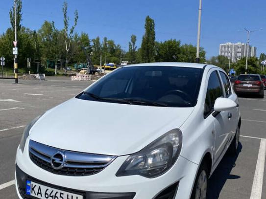 Opel Corsa                           2014г. в рассрочку