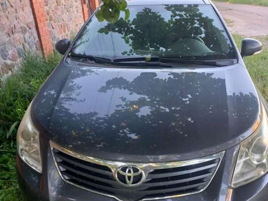 Toyota Avensis
                         2011г. в рассрочку