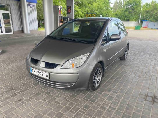 Mitsubishi Colt                            2008г. в рассрочку