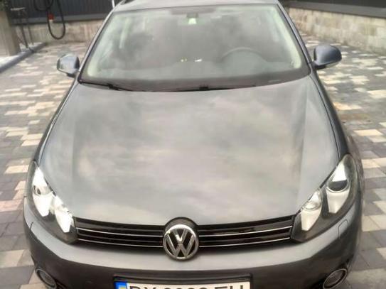 Volkswagen Golf                            2012г. в рассрочку