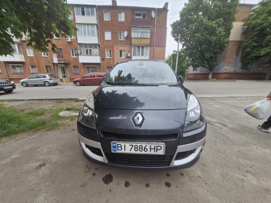 Renault Megane scenic                   2010г. в рассрочку