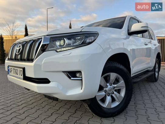 Toyota Land cruiser prado
              2019г. в рассрочку