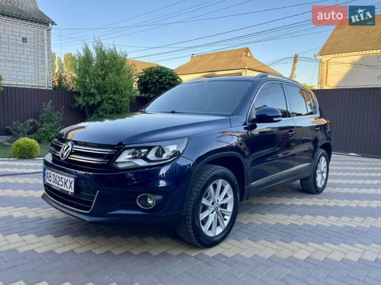 Volkswagen Tiguan                          2015г. в рассрочку