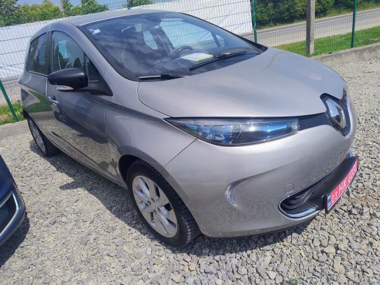 Renault Zoe                             2016г. в рассрочку